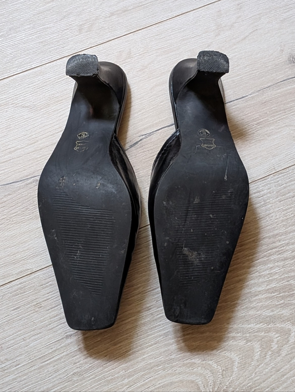 Worthington Leather Mules - Picture 2 of 4